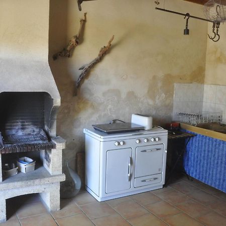 La Ferme De Tonton Jules 2 Hotel Entraigues-sur-la-Sorgue Bagian luar foto